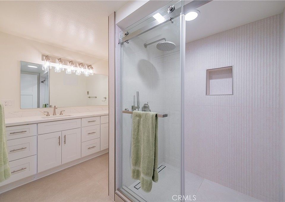 1st image of 13902 Thunderbird Dr APT 8J