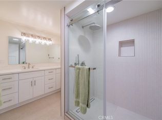 13902 Thunderbird Dr APT 8J, Seal Beach, CA