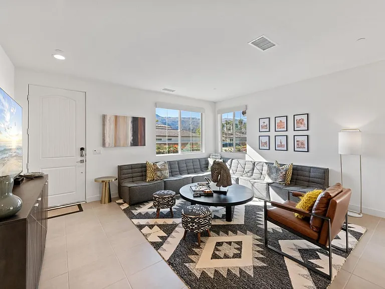 80243 Whisper Rock Way — Photo 36