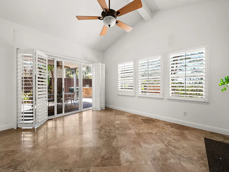 1546 Black Walnut Dr — Photo 13