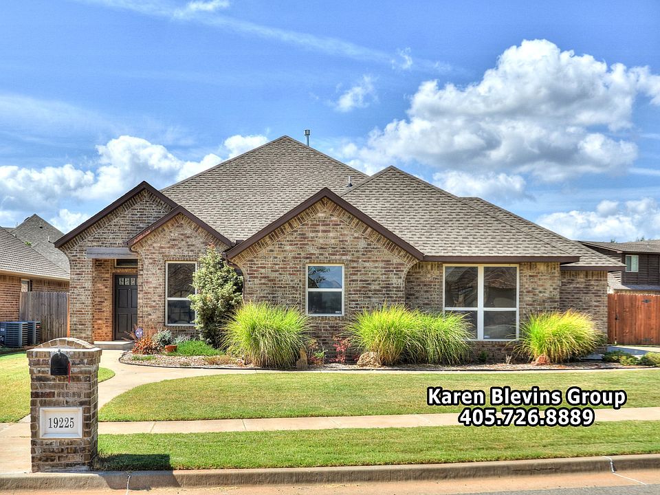1st image of 19225 Blossom Ct