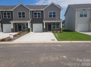 66 Clear Creek Ln, Waynesville, NC 28785