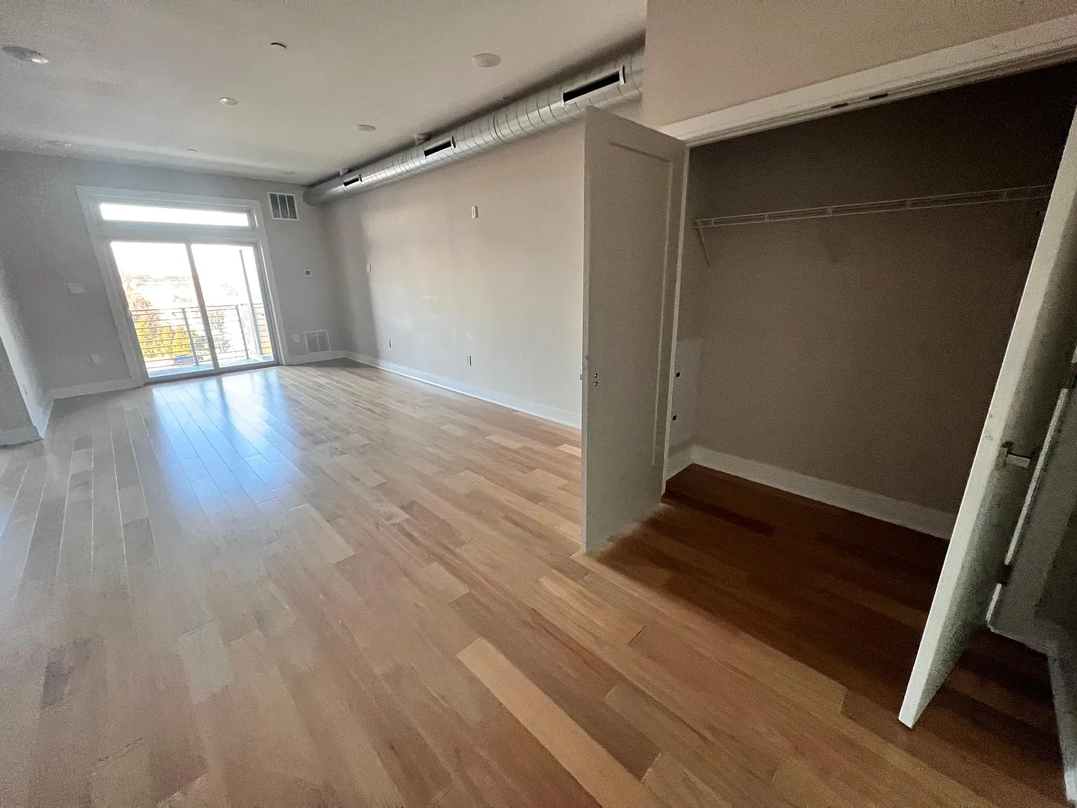 3206 Capri Ct — Photo 2