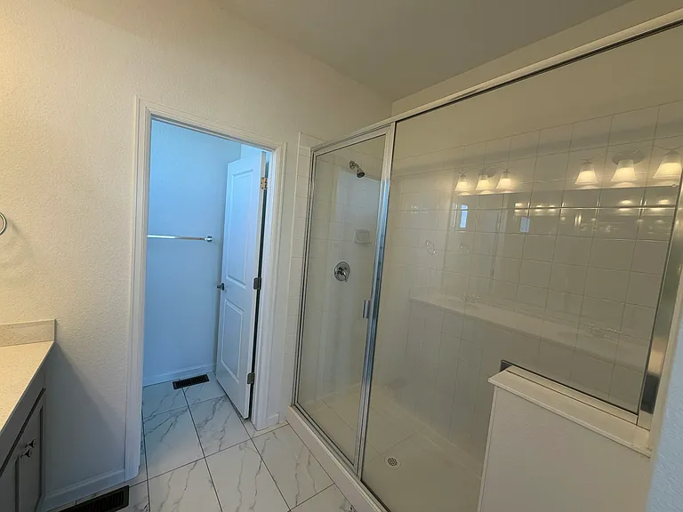 1940 S Poplar Ct — Photo 18
