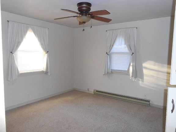 5th image of 1220 Fieldhouse Ave