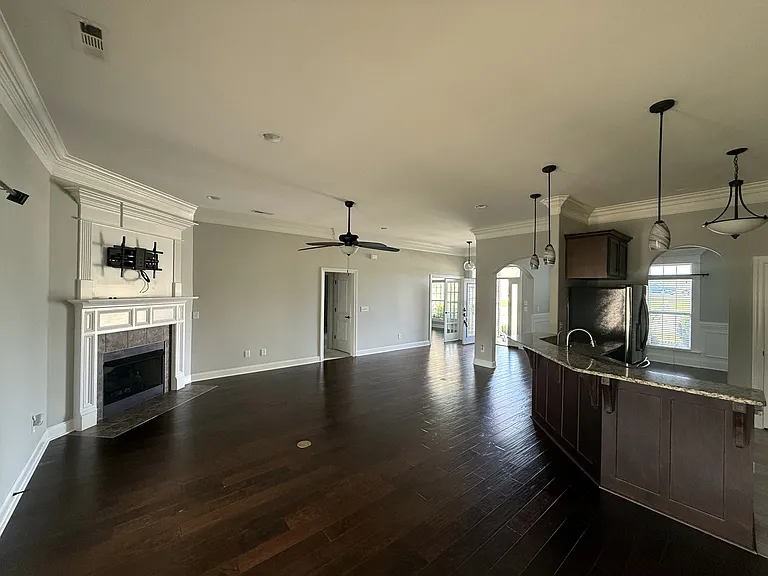 219 Woodgrove Dr — Photo 11