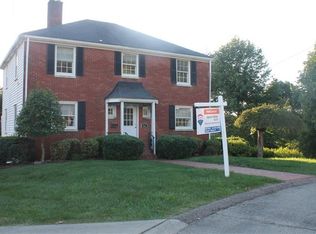 600 Dover Ln, Ellwood City, PA 16117