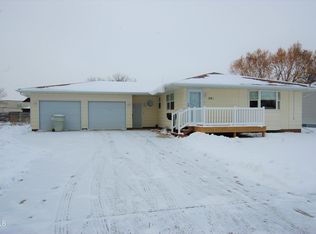 201 11th Ave SW, Sidney, MT 59270