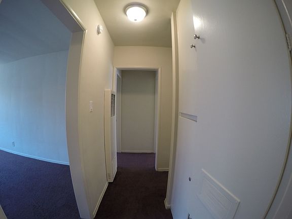 3rd image of 6028 Fulton Ave APT 3