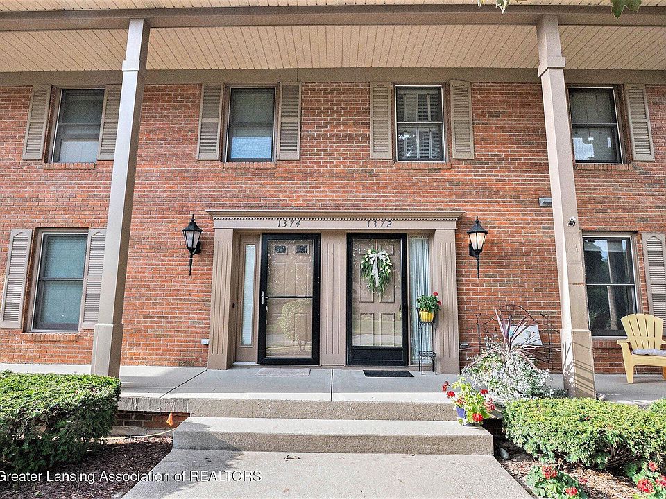 1st image of 1372 Chartwell Carriage Way N