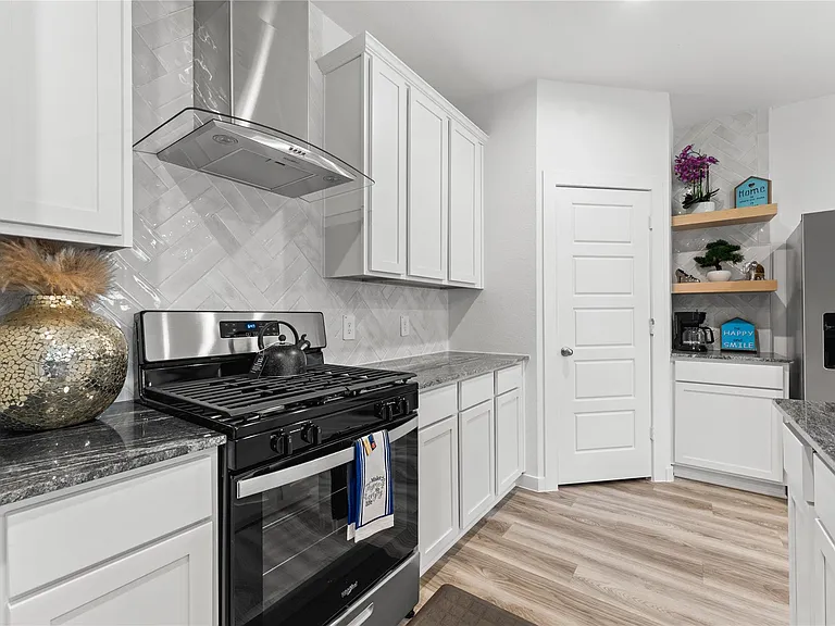 2929 Amherst Meadow Ln — Photo 10