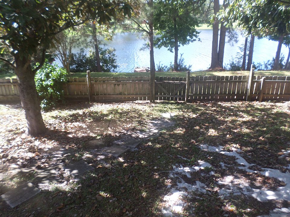2nd image of 208 Dublin Dr #House