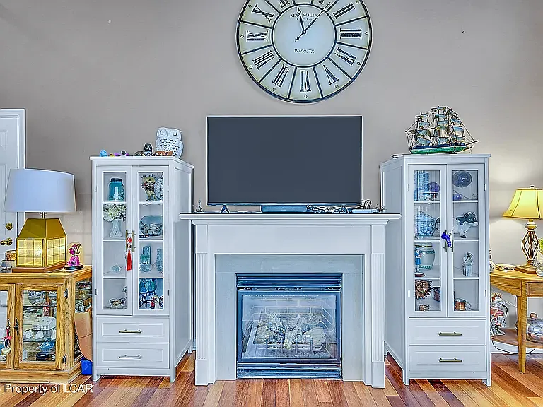 45 Marina Dr — Photo 3