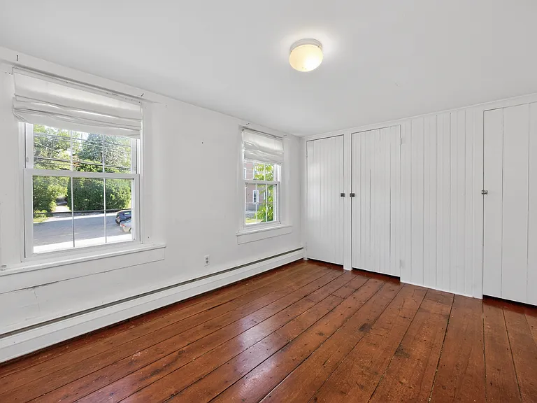 488 W Street Rd — Photo 11