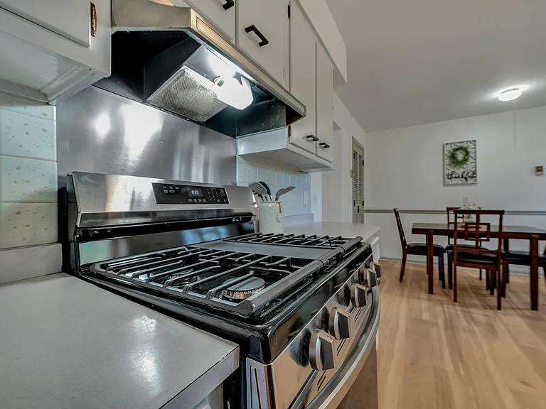 106 Litton Hts — Photo 25