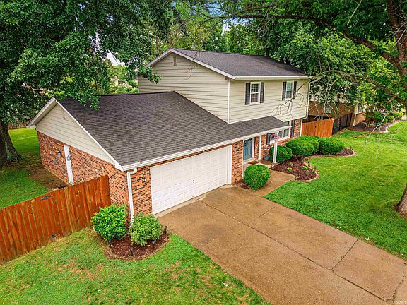 2nd image of 7800 Meadow Ln