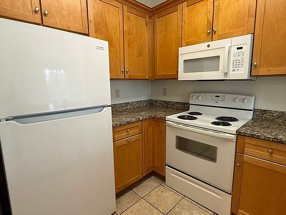 5th image of 326 Quarry Hill Rd #223