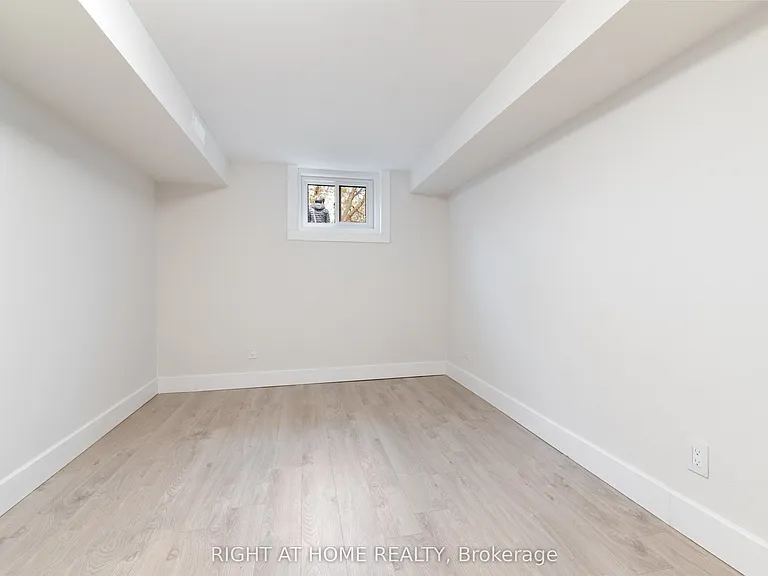112 Walter Ave #BASEMNT — Photo 12