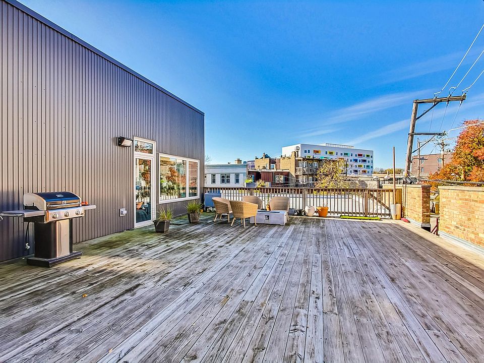 Huge 800 sq ft private deck