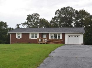 803 S Danzler Rd, Duncan, SC 29334