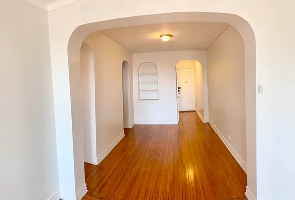 Rented by RealTegrity NY LLC | media 19