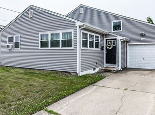 130 Pratt St, West Babylon, NY 11704