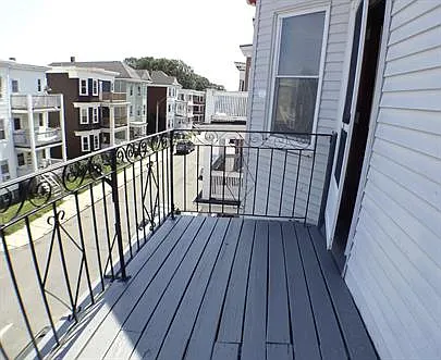 102 Saxton St #3 — Photo 6