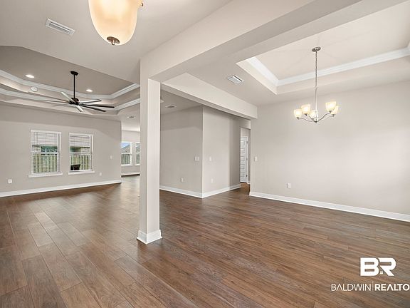 4th image of 637 Abita Ln
