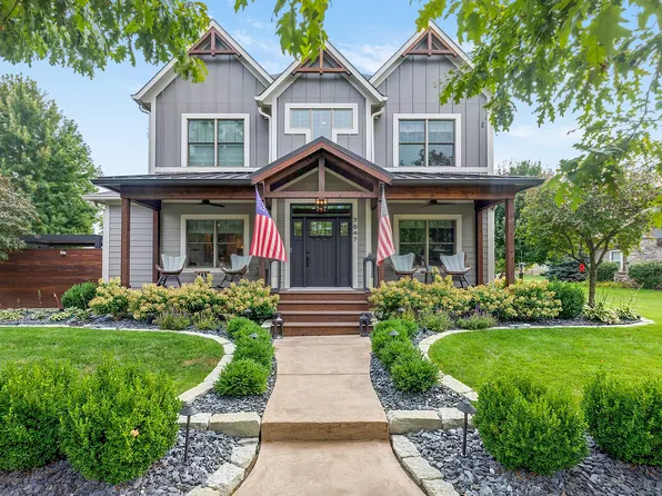 7647 Bishops Grn, Zionsville, IN 46077