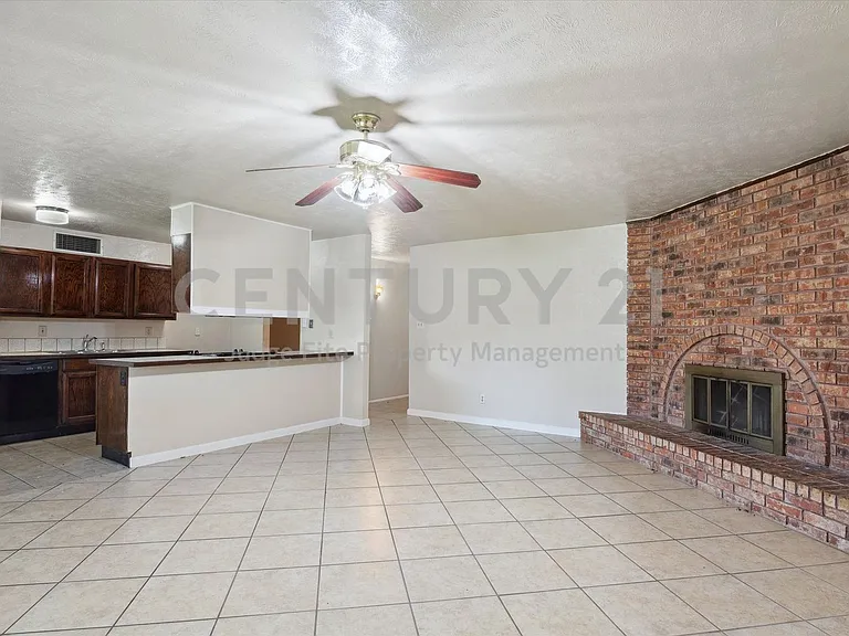 10217 Ironwood Ln — Photo 6