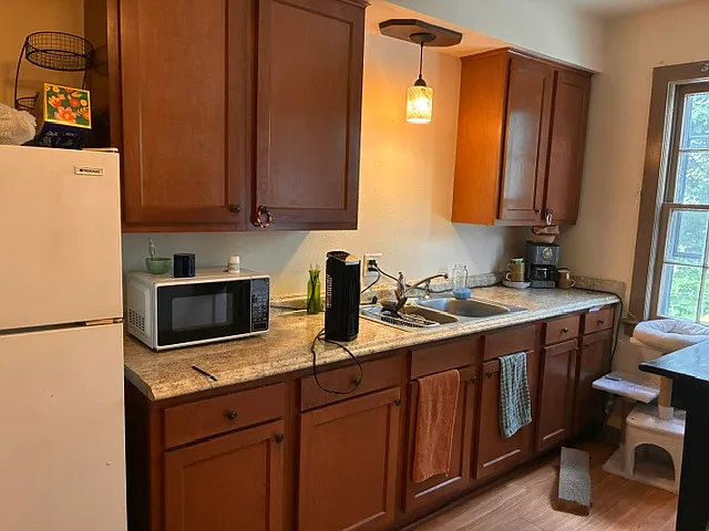 1904 E Bradford Ave #3 — Photo 4