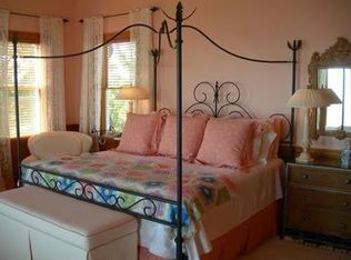 148 Martin Ln, Kitty Hawk, NC 27949