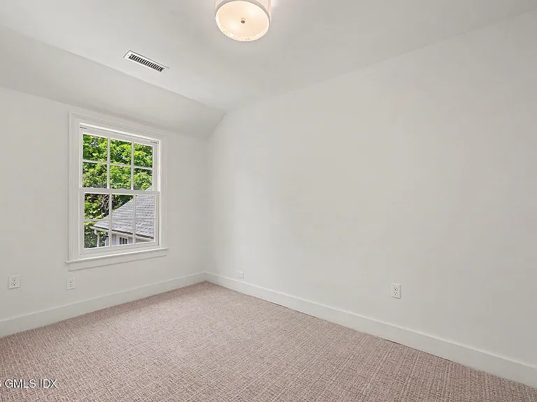 88 Orchard St — Photo 32