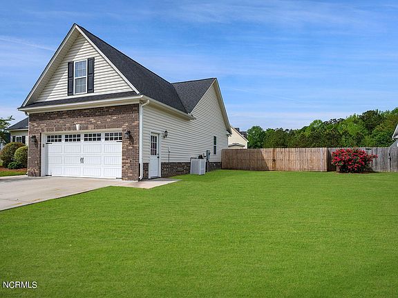 4th image of 570 Cottonport Drive