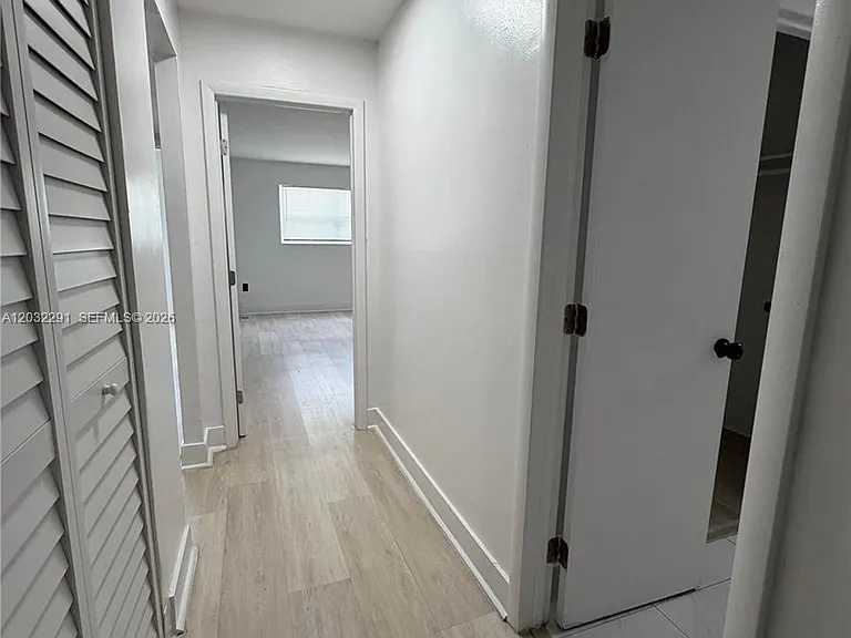 12215 W Dixie Hwy #206 — Photo 5