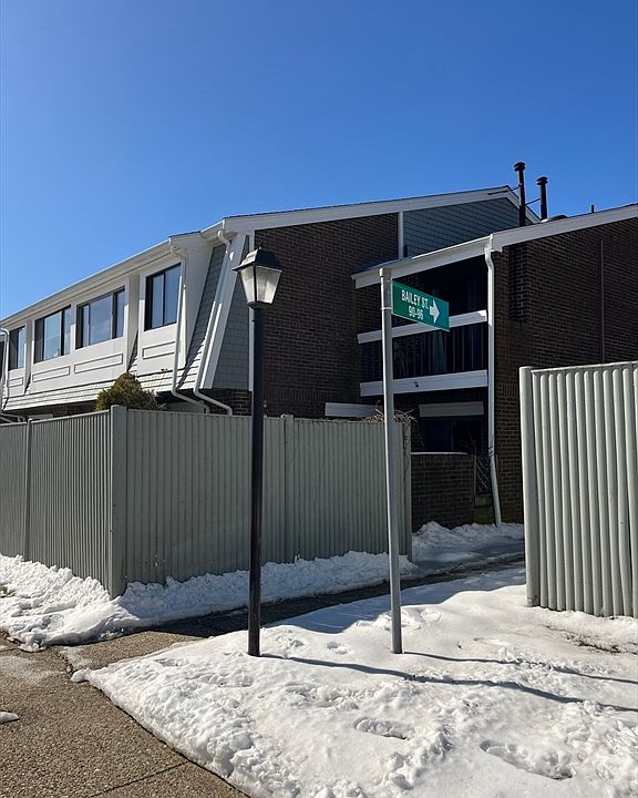 1st image of 284 Greenbrook Dr Unit 284