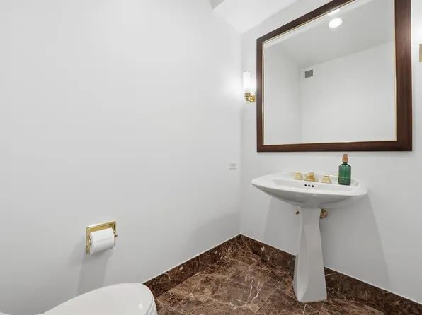 845 United Nations Plaza image 24 of 50