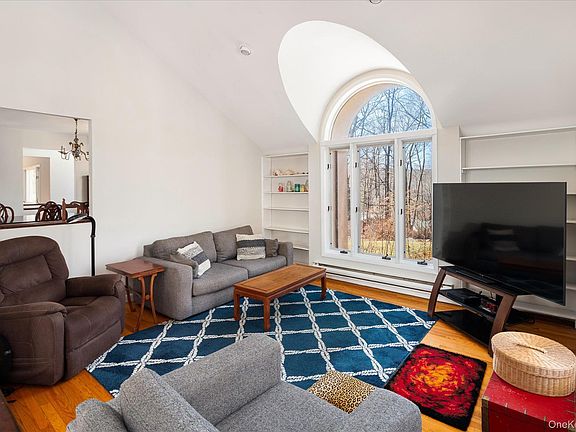 2nd image of 17 Highview Road