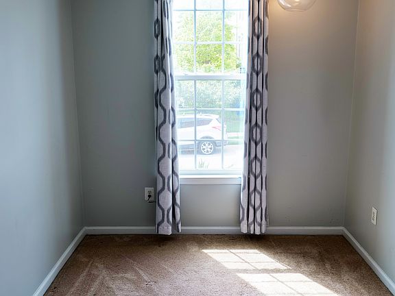 5th image of 7209 Abbey Rd