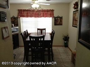 3rd image of 3208 Oak Dale Dr