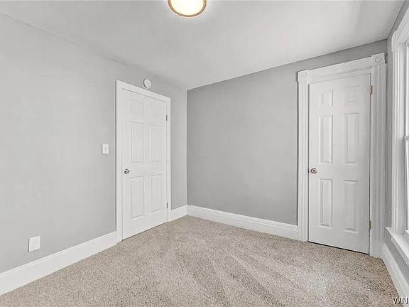 4th image of 110 Hawley St #1