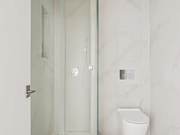68 Eldert Street 3B image 12 of 13