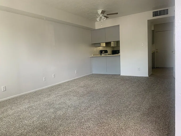 12120 Candelaria Rd NE — Photo 7