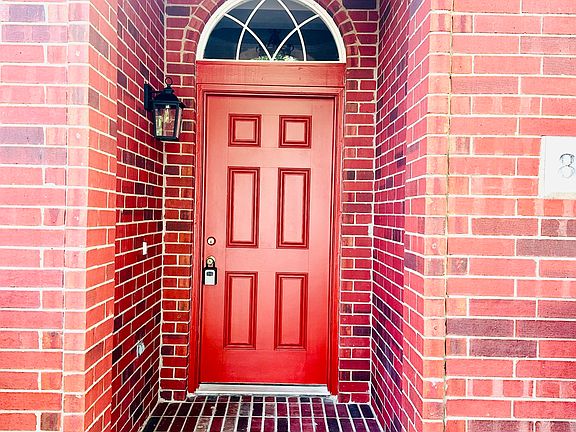 3rd image of 8733 Somerville Way
