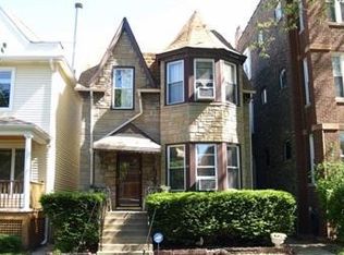 1832 W Patterson Ave, Chicago, IL 60613