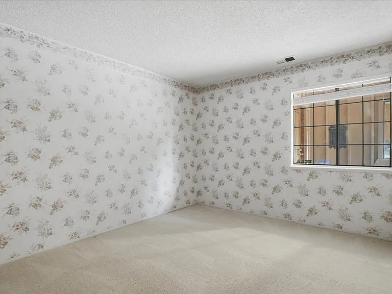 654 Jerome St — Photo 21