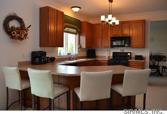 5th image of 870 Ashley Cove Ct