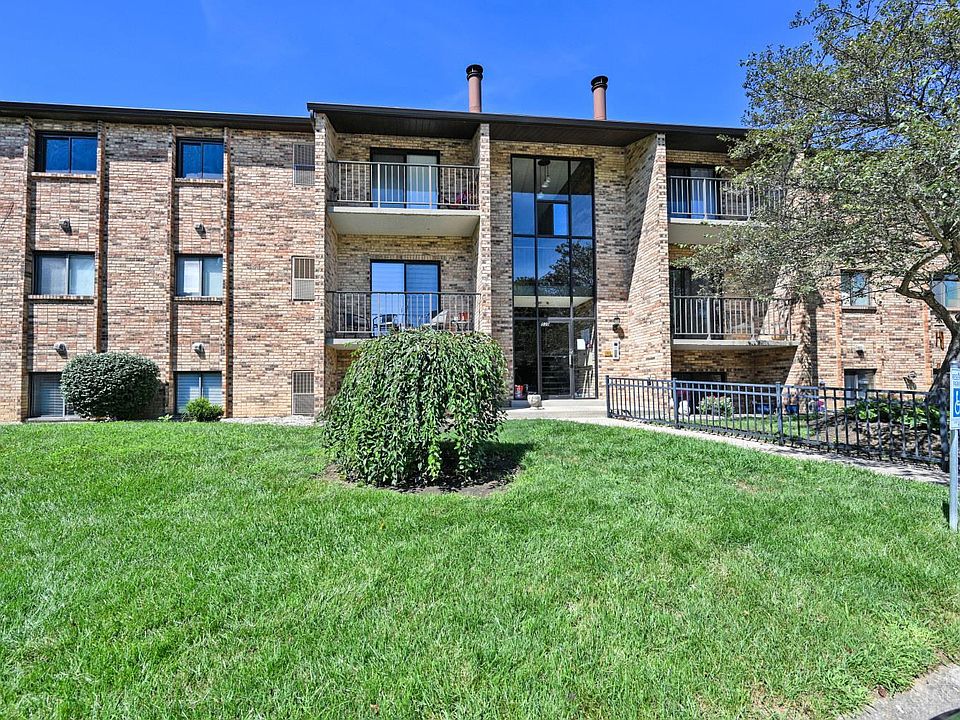1st image of 539 Davis Rd APT 1