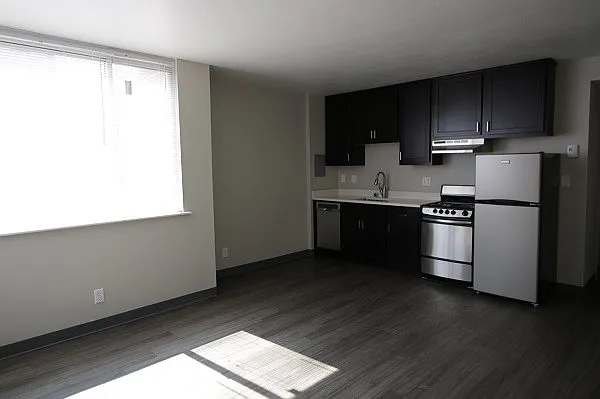 1671 N. Prospect Ave. — Photo 90