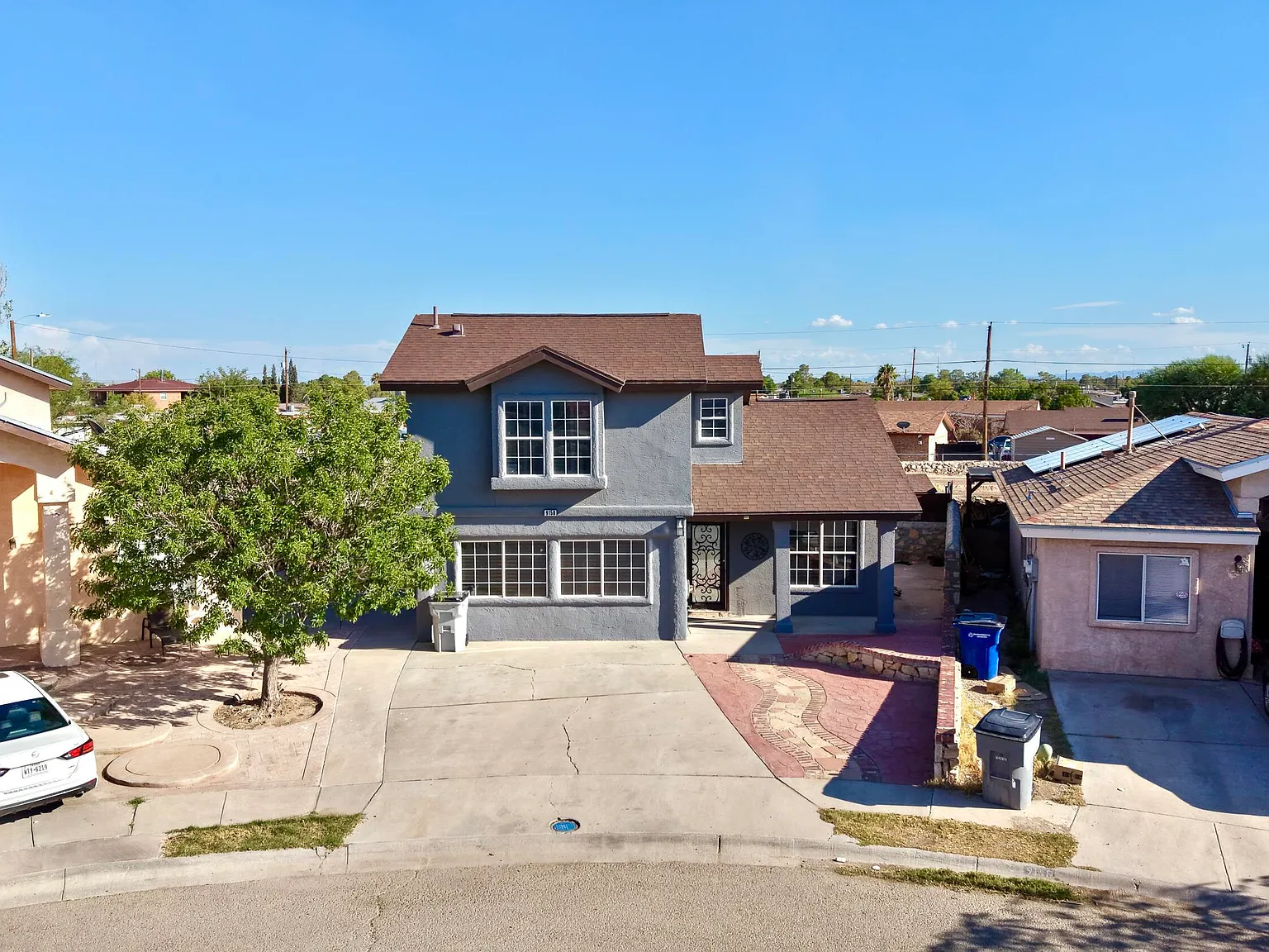4 bed, 2.0 bath, 1435 sqft, $1,600 — Photo 2